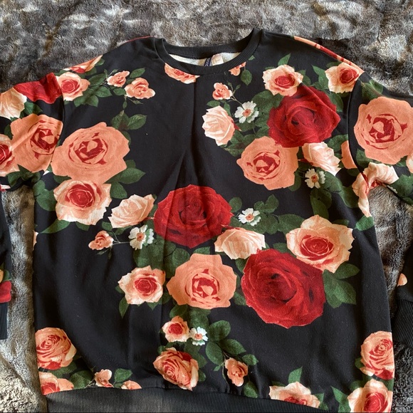 Floral Pullover Sweater - Picture 2 of 7